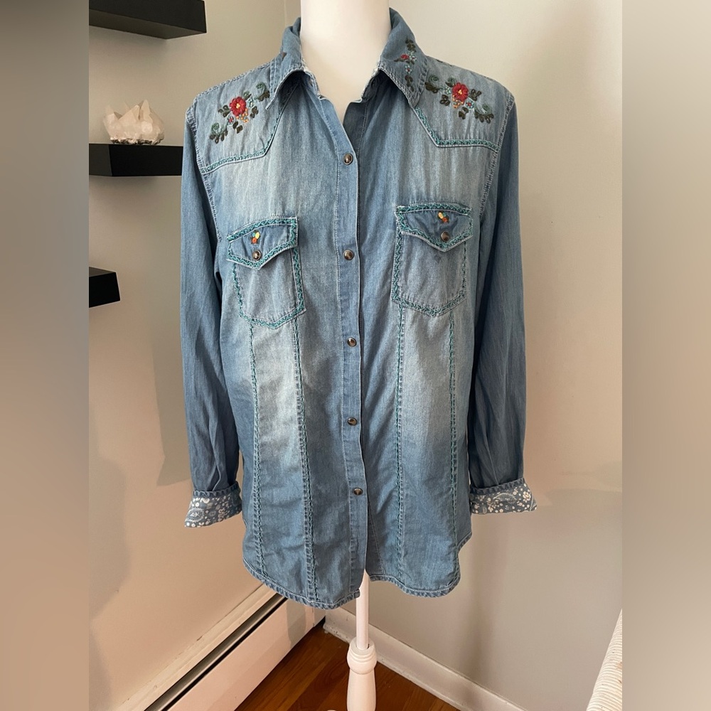 Tasha Polizzi Blue Embroidered Button Down Shirt , Bust 19” pit to pit
